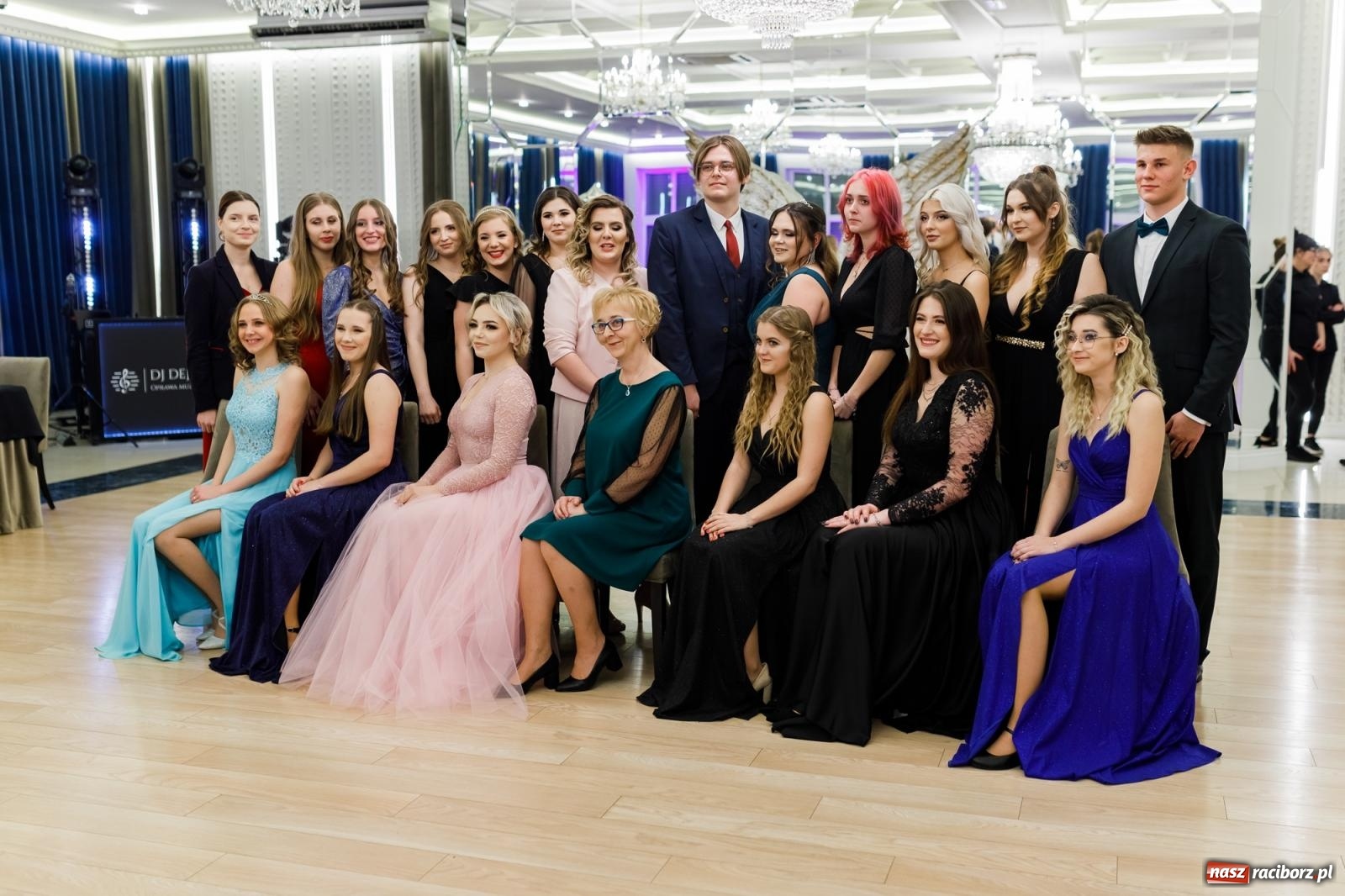 Zdjęcie w galerii na portalu naszraciborz.pl: Studniówka Budowlanki i Gastronomika w Bieńkowicach [FOTO i WIDEO] wiadomości z regionu