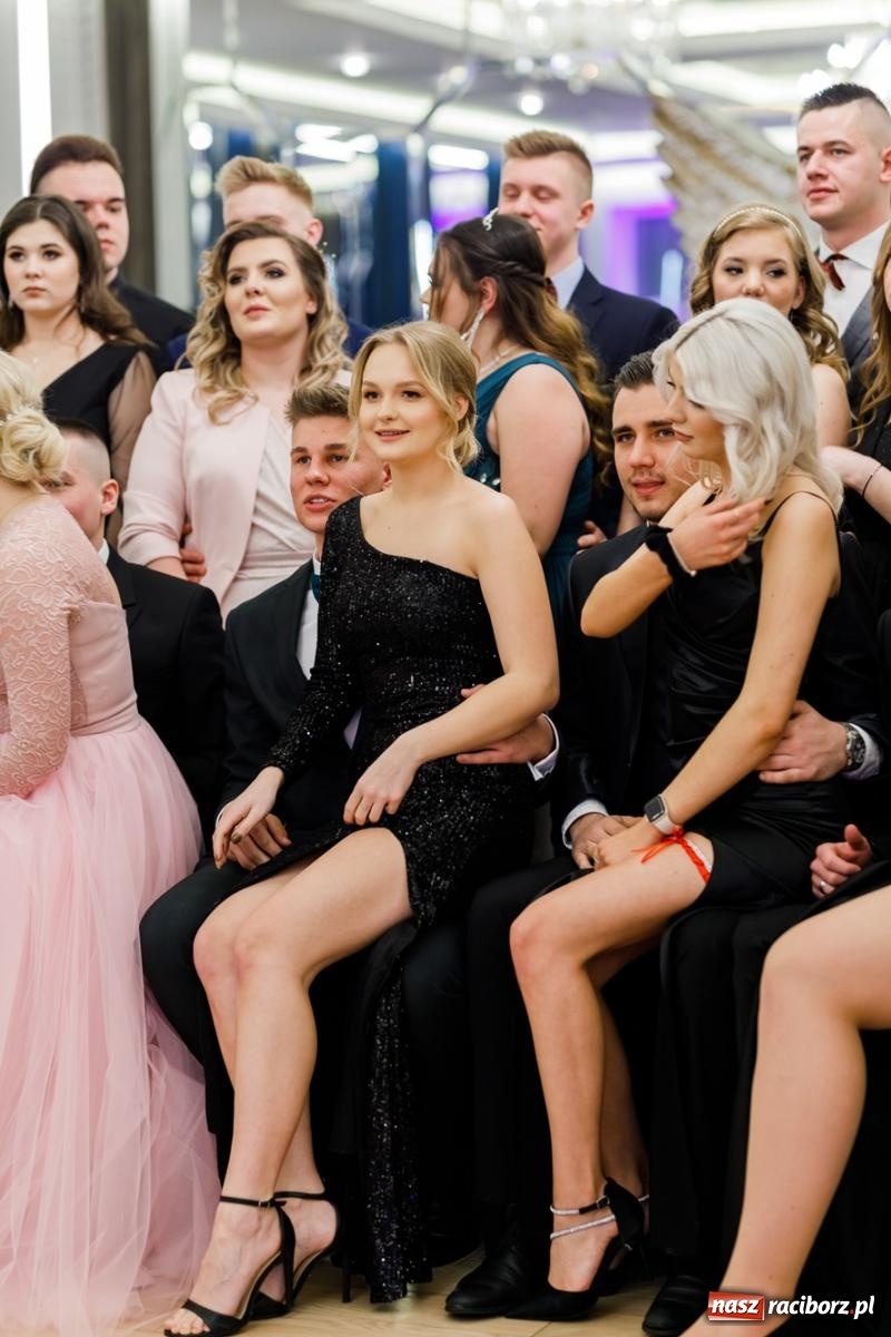 Zdjęcie w galerii na portalu naszraciborz.pl: Studniówka Budowlanki i Gastronomika w Bieńkowicach [FOTO i WIDEO] wiadomości z regionu