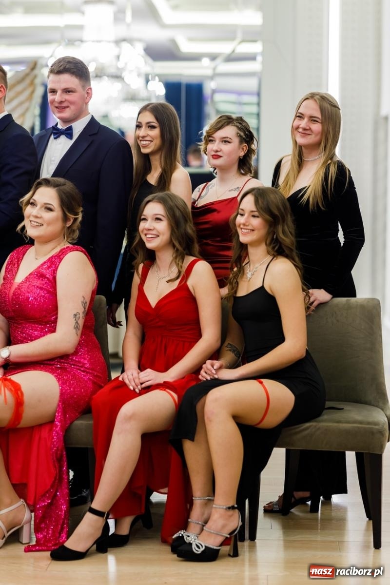 Zdjęcie w galerii na portalu naszraciborz.pl: Studniówka Budowlanki i Gastronomika w Bieńkowicach [FOTO i WIDEO] wiadomości z regionu