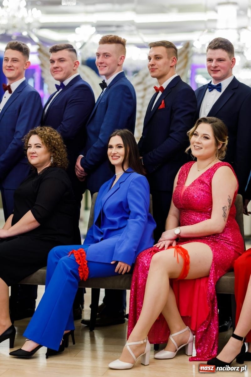 Zdjęcie w galerii na portalu naszraciborz.pl: Studniówka Budowlanki i Gastronomika w Bieńkowicach [FOTO i WIDEO] wiadomości z regionu