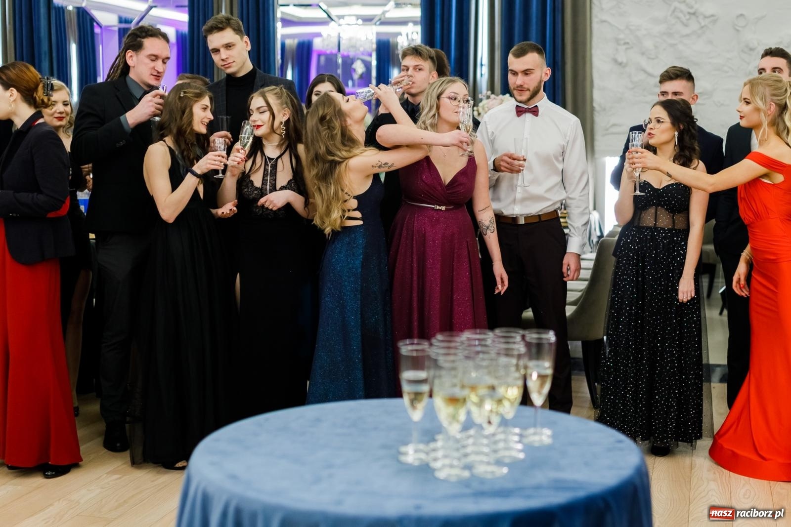 Zdjęcie w galerii na portalu naszraciborz.pl: Studniówka Budowlanki i Gastronomika w Bieńkowicach [FOTO i WIDEO] wiadomości z regionu