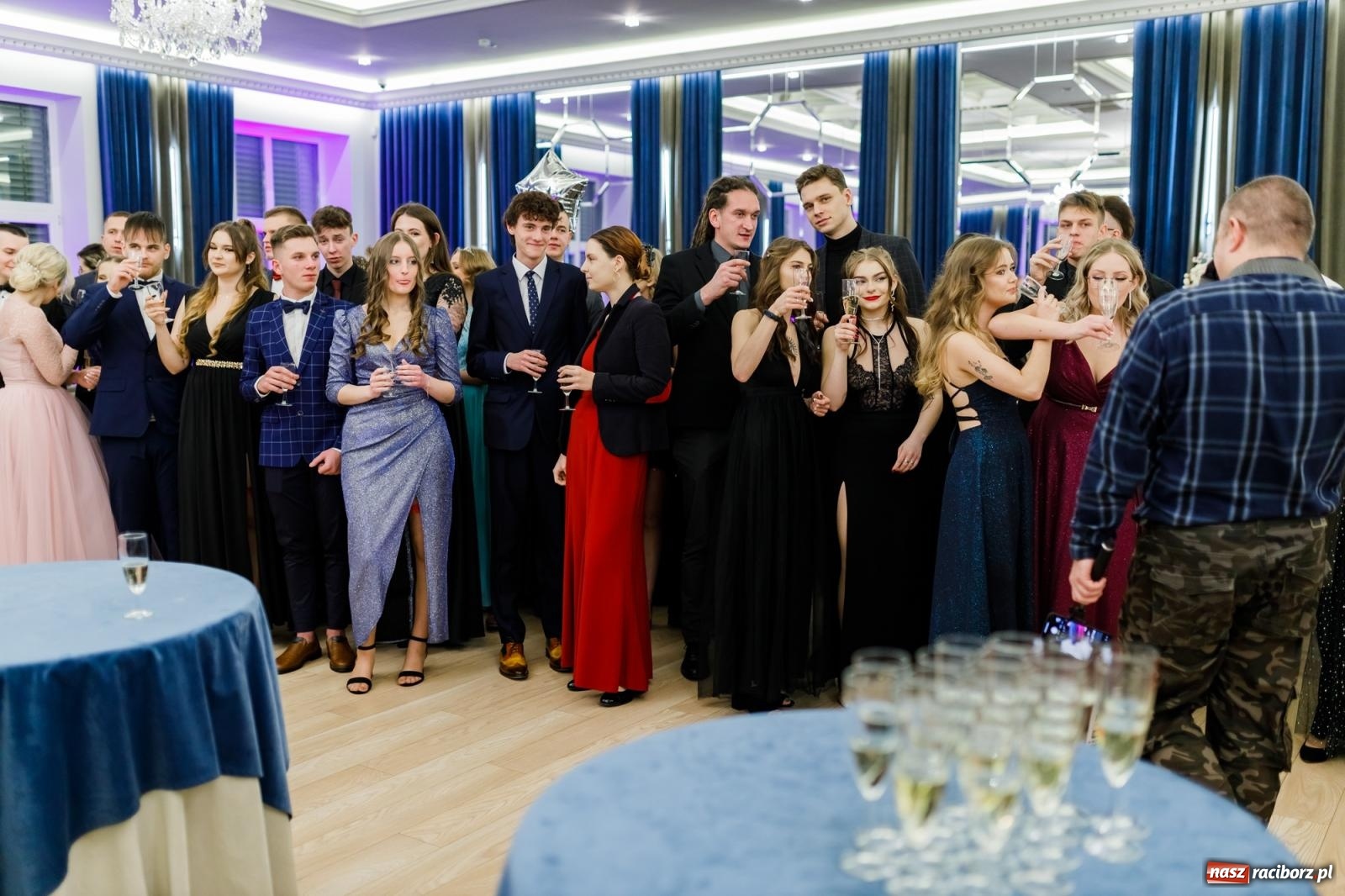 Zdjęcie w galerii na portalu naszraciborz.pl: Studniówka Budowlanki i Gastronomika w Bieńkowicach [FOTO i WIDEO] wiadomości z regionu