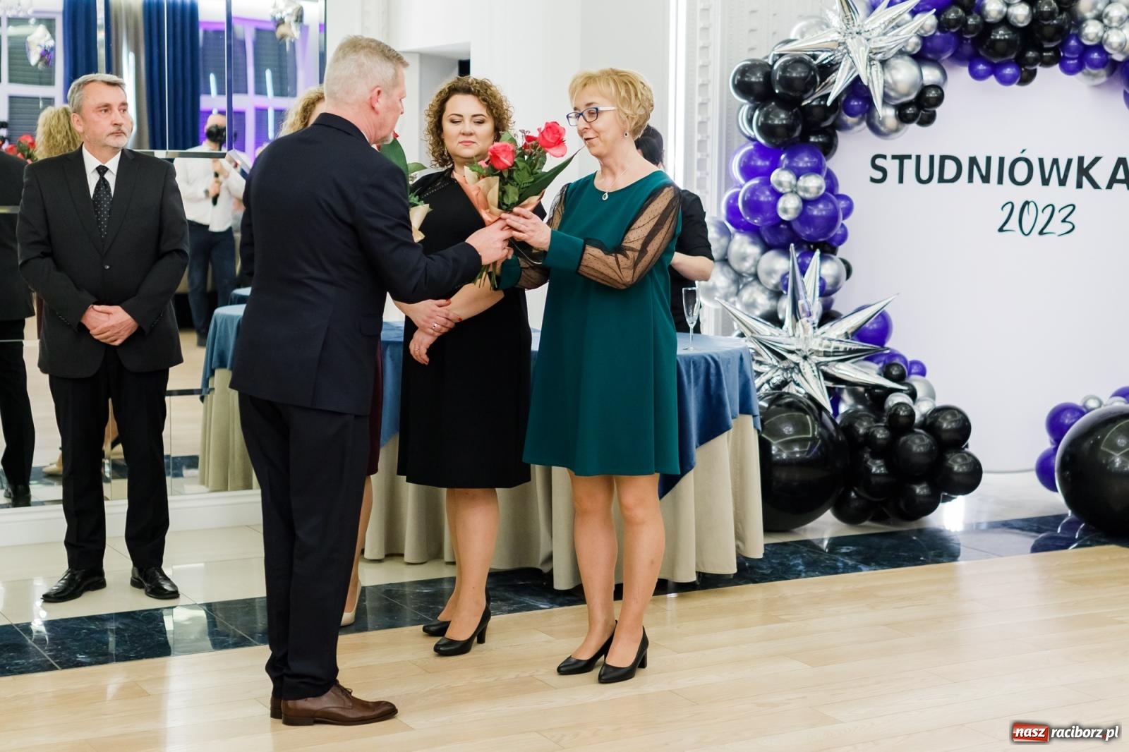 Zdjęcie w galerii na portalu naszraciborz.pl: Studniówka Budowlanki i Gastronomika w Bieńkowicach [FOTO i WIDEO] wiadomości z regionu