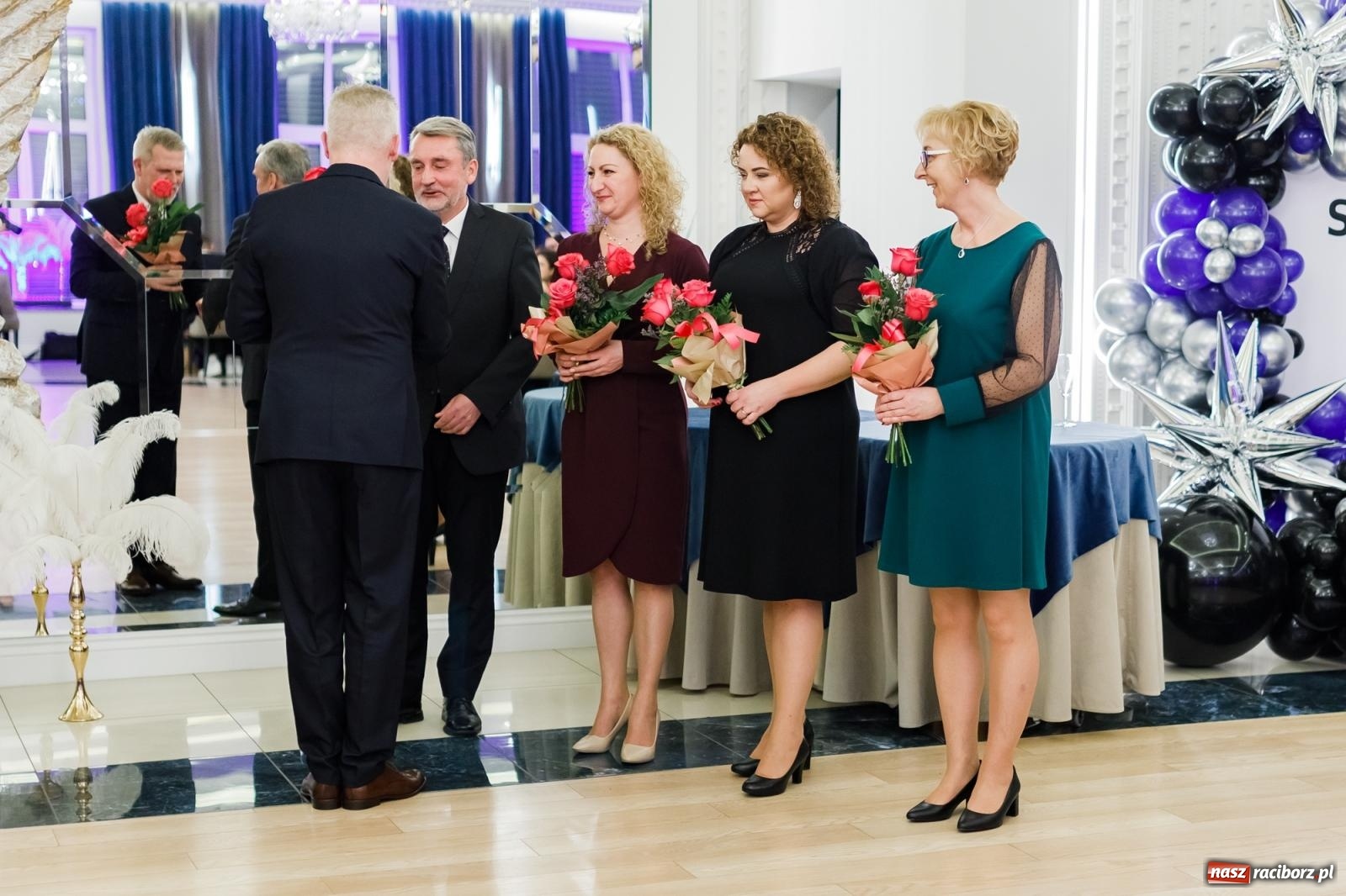 Zdjęcie w galerii na portalu naszraciborz.pl: Studniówka Budowlanki i Gastronomika w Bieńkowicach [FOTO i WIDEO] wiadomości z regionu
