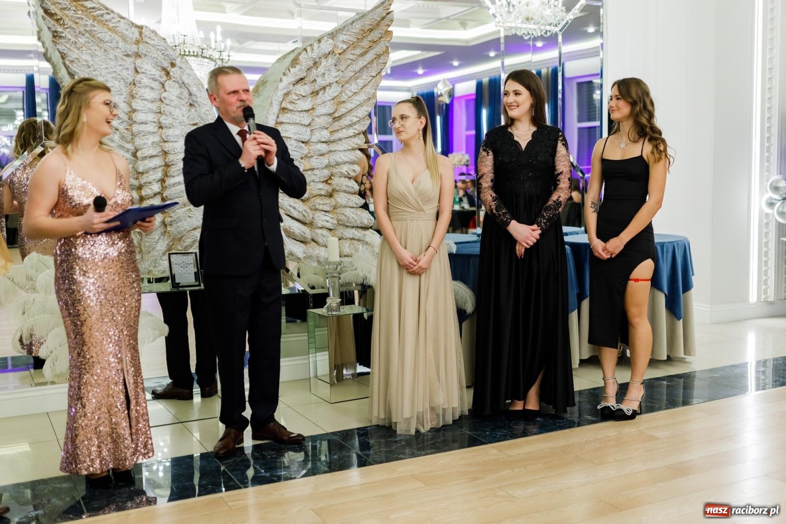 Zdjęcie w galerii na portalu naszraciborz.pl: Studniówka Budowlanki i Gastronomika w Bieńkowicach [FOTO i WIDEO] wiadomości z regionu