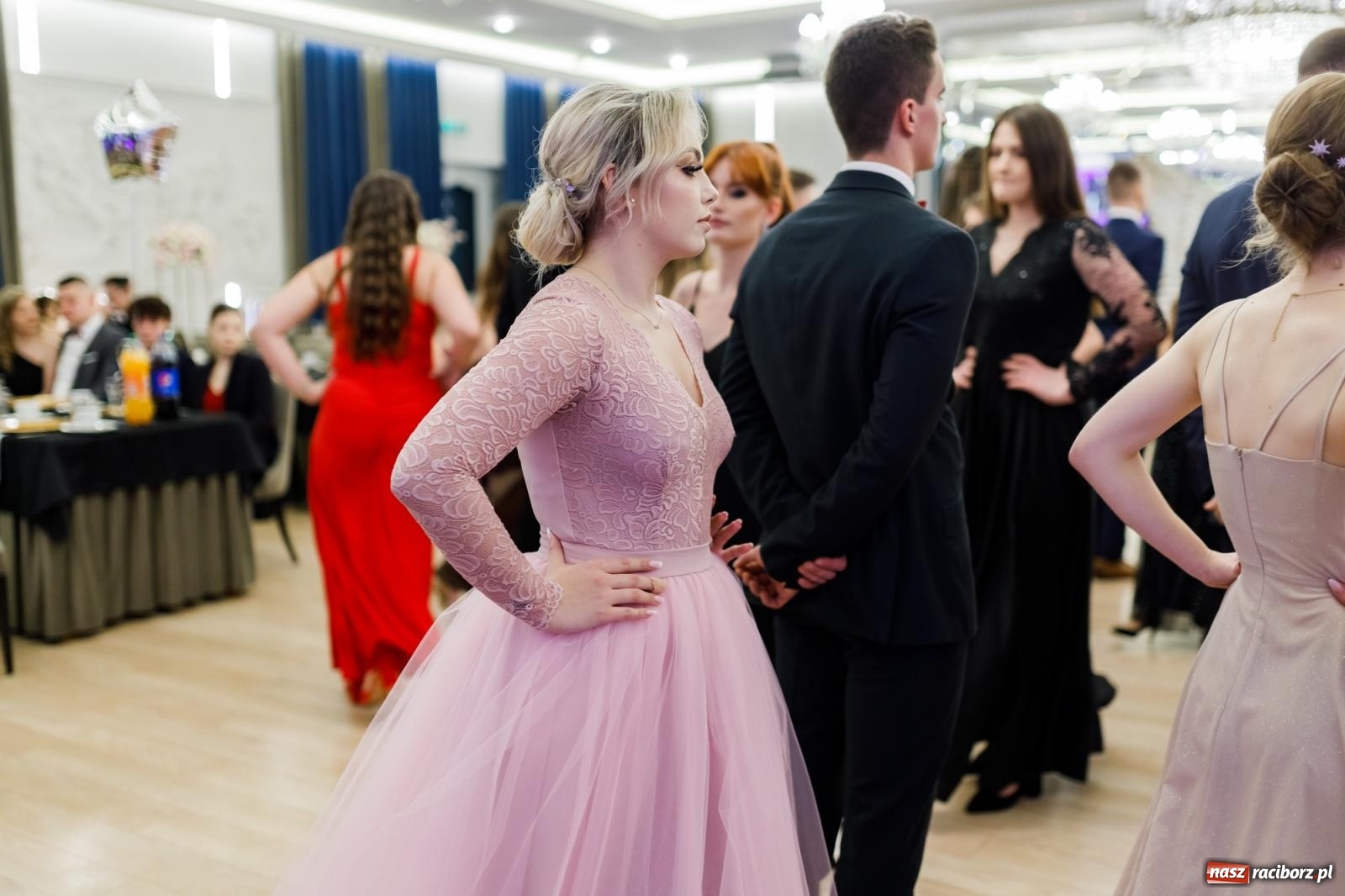 Zdjęcie w galerii na portalu naszraciborz.pl: Studniówka Budowlanki i Gastronomika w Bieńkowicach [FOTO i WIDEO] wiadomości z regionu