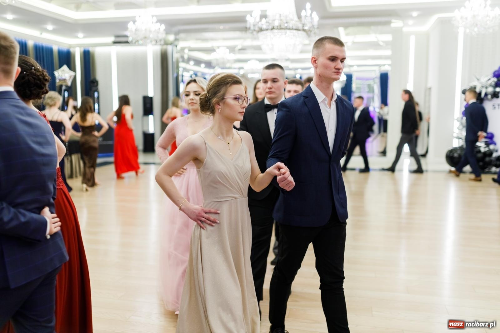 Zdjęcie w galerii na portalu naszraciborz.pl: Studniówka Budowlanki i Gastronomika w Bieńkowicach [FOTO i WIDEO] wiadomości z regionu