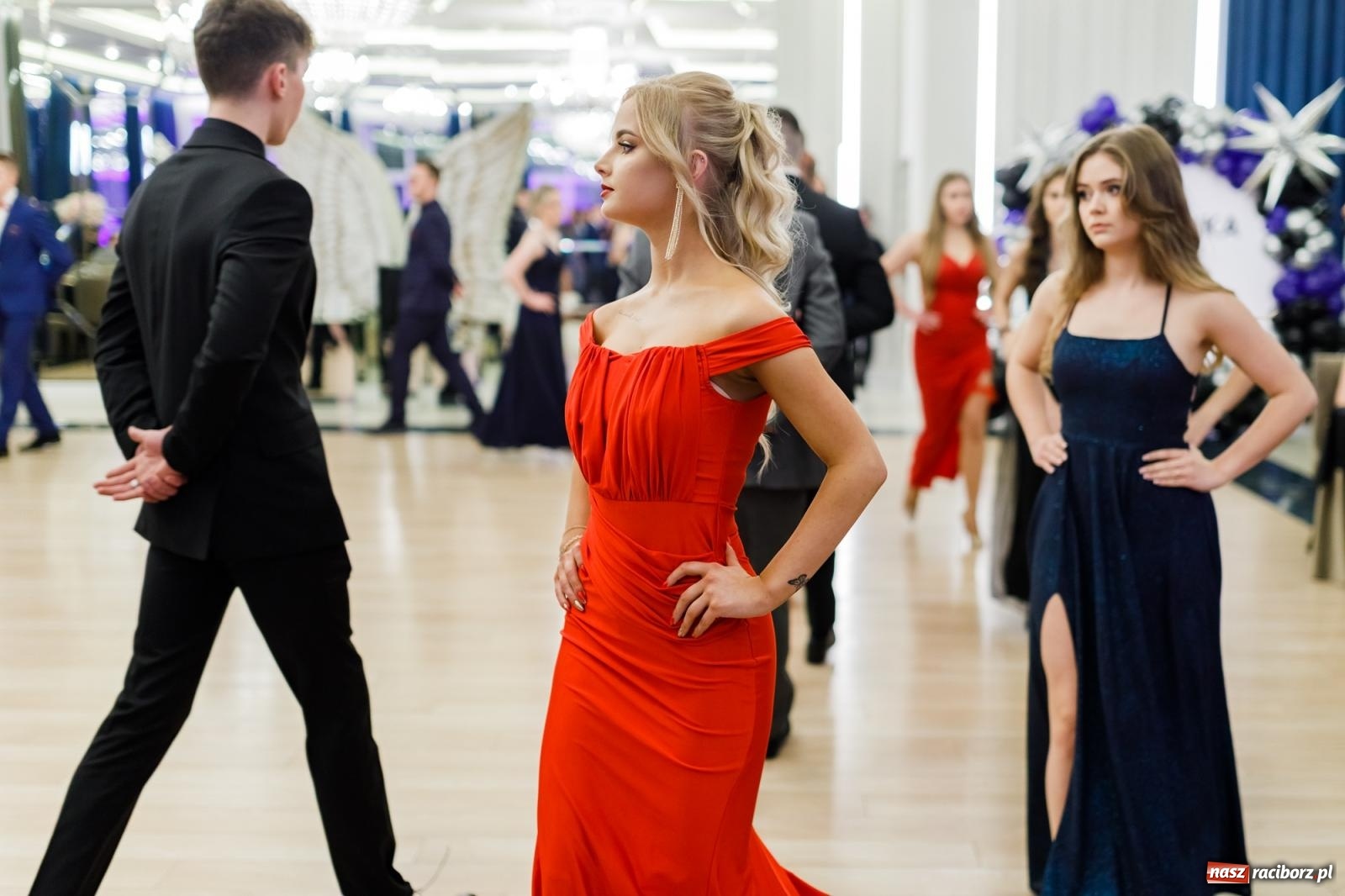 Zdjęcie w galerii na portalu naszraciborz.pl: Studniówka Budowlanki i Gastronomika w Bieńkowicach [FOTO i WIDEO] wiadomości z regionu