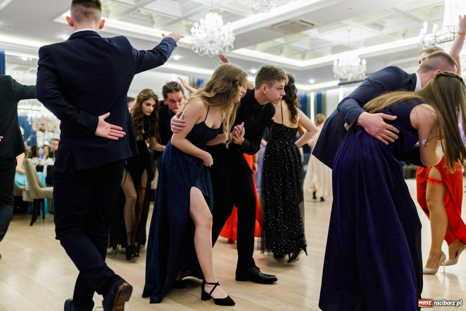 Zdjęcie w galerii na portalu naszraciborz.pl: Studniówka Budowlanki i Gastronomika w Bieńkowicach [FOTO i WIDEO] wiadomości z regionu