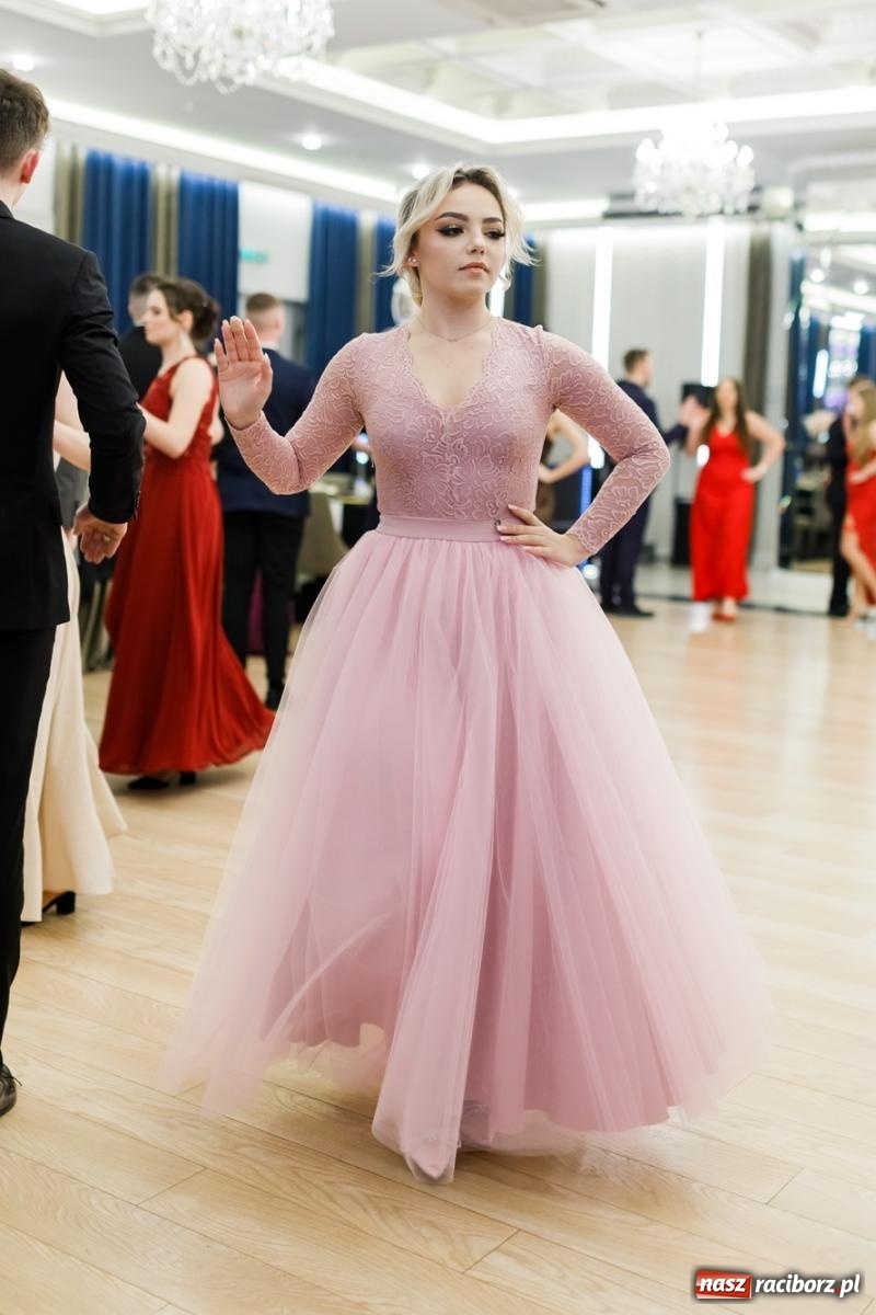 Zdjęcie w galerii na portalu naszraciborz.pl: Studniówka Budowlanki i Gastronomika w Bieńkowicach [FOTO i WIDEO] wiadomości z regionu