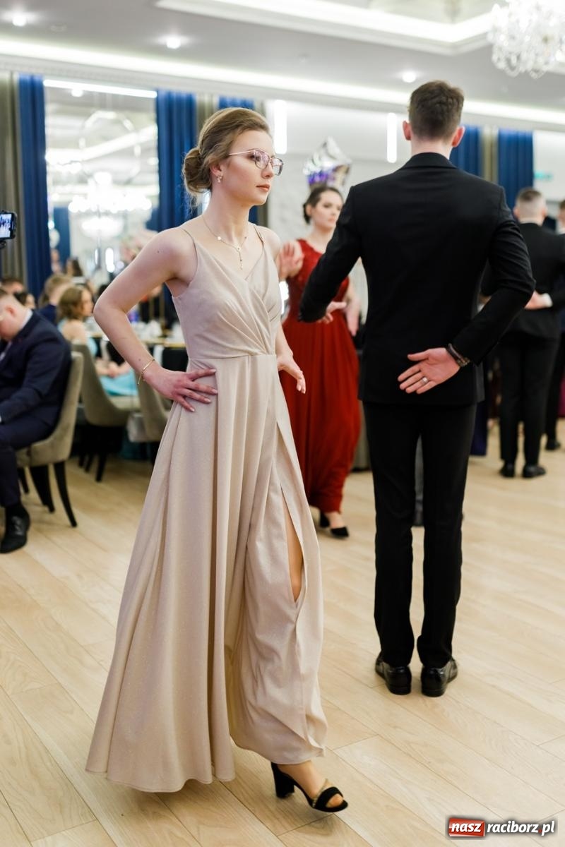 Zdjęcie w galerii na portalu naszraciborz.pl: Studniówka Budowlanki i Gastronomika w Bieńkowicach [FOTO i WIDEO] wiadomości z regionu