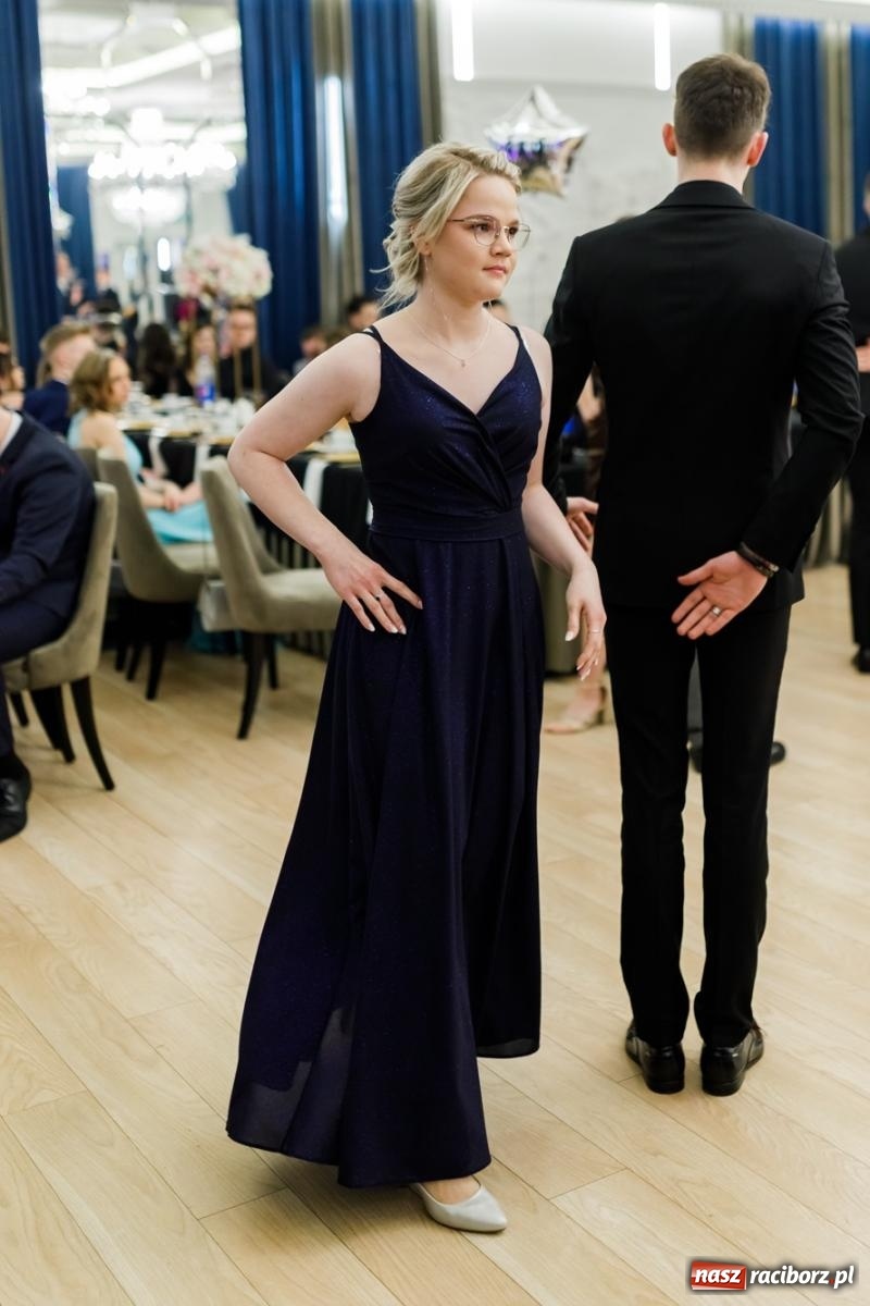 Zdjęcie w galerii na portalu naszraciborz.pl: Studniówka Budowlanki i Gastronomika w Bieńkowicach [FOTO i WIDEO] wiadomości z regionu