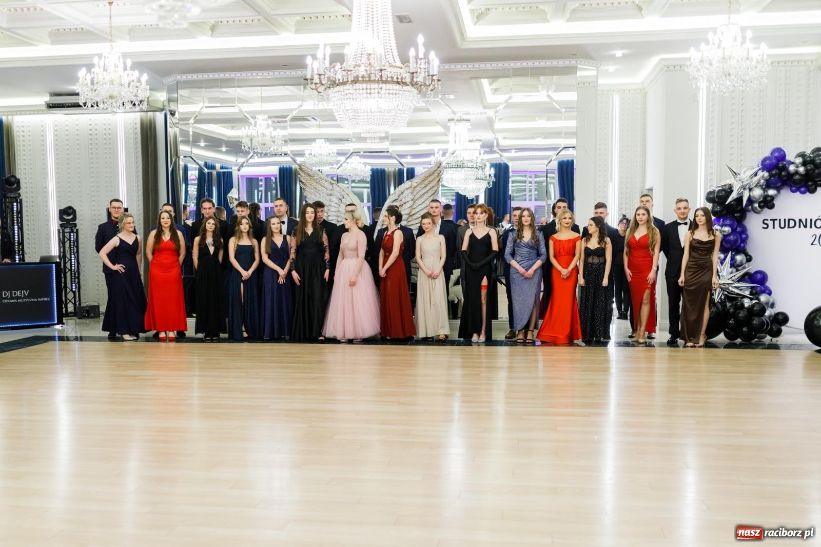 Zdjęcie w galerii na portalu naszraciborz.pl: Studniówka Budowlanki i Gastronomika w Bieńkowicach [FOTO i WIDEO] wiadomości z regionu