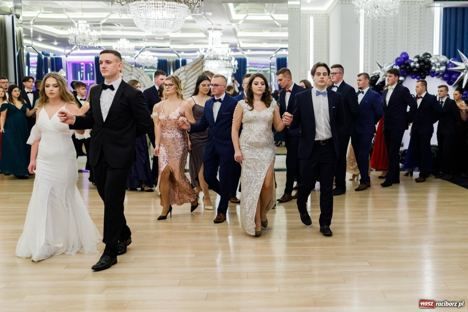 Zdjęcie w galerii na portalu naszraciborz.pl: Studniówka Budowlanki i Gastronomika w Bieńkowicach [FOTO i WIDEO] wiadomości z regionu