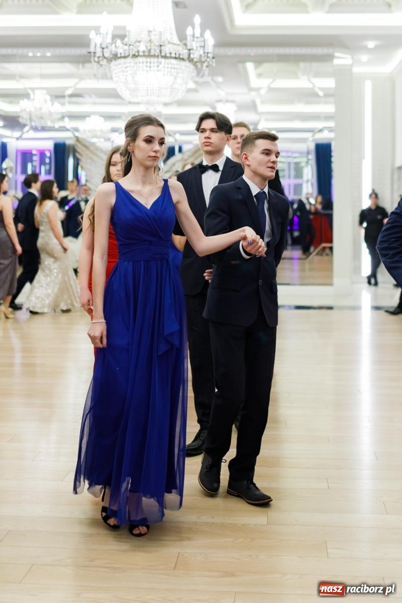 Zdjęcie w galerii na portalu naszraciborz.pl: Studniówka Budowlanki i Gastronomika w Bieńkowicach [FOTO i WIDEO] wiadomości z regionu