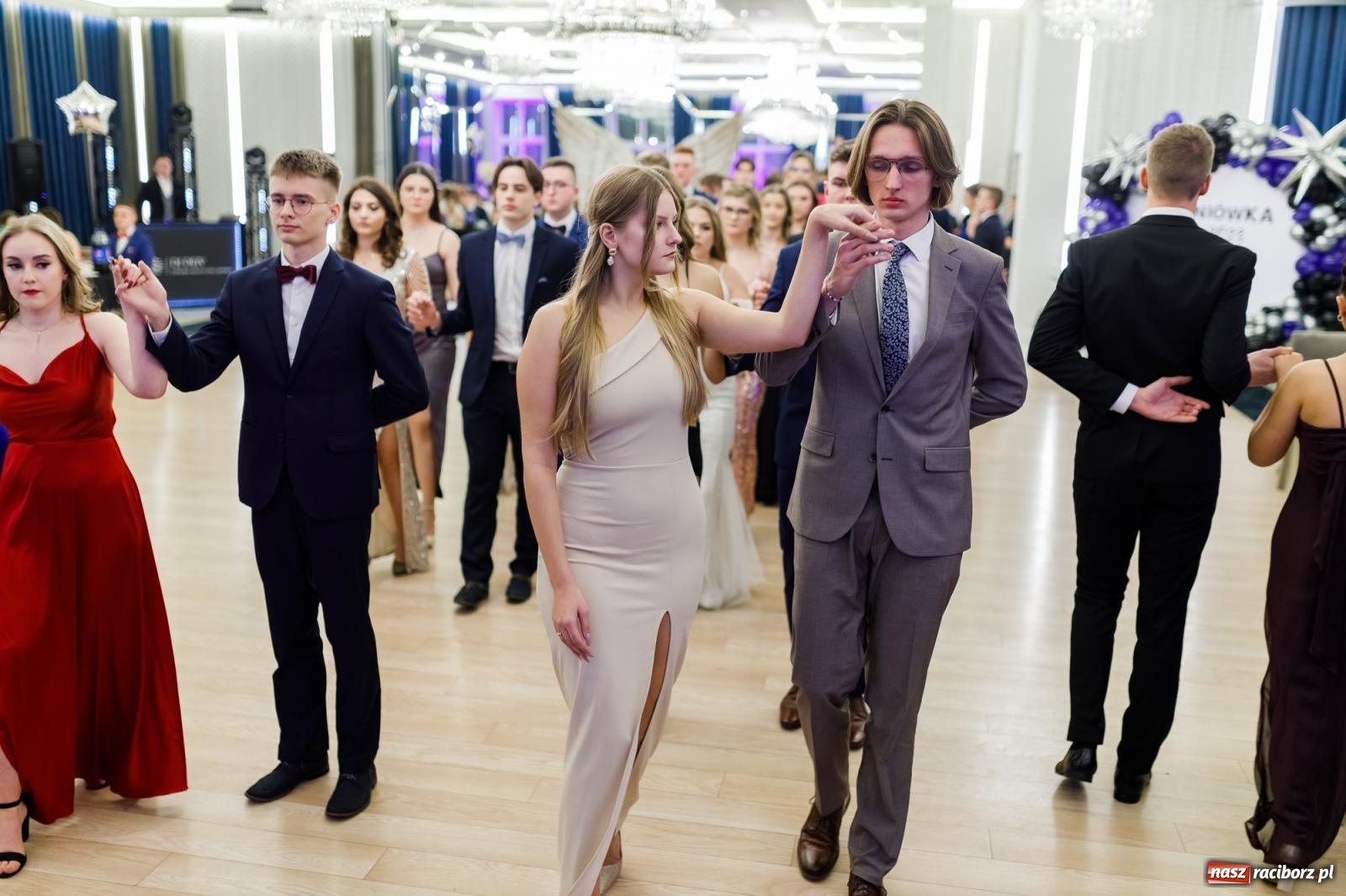 Zdjęcie w galerii na portalu naszraciborz.pl: Studniówka Budowlanki i Gastronomika w Bieńkowicach [FOTO i WIDEO] wiadomości z regionu