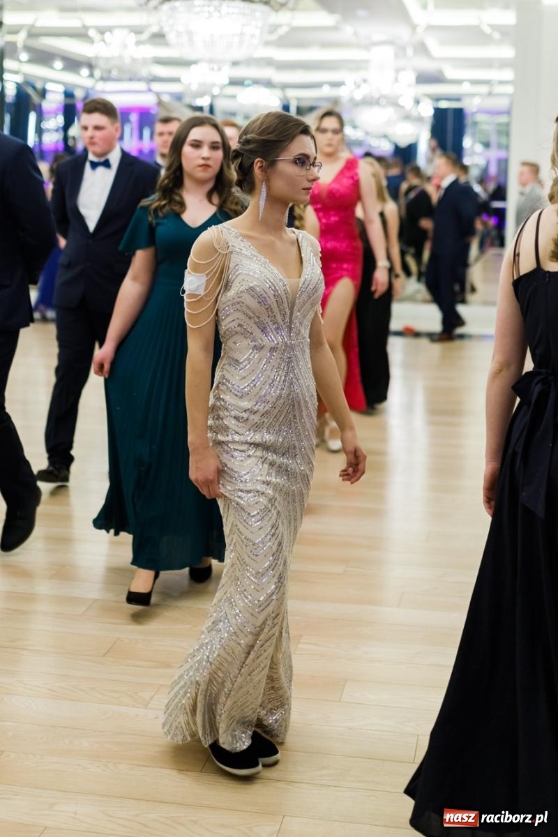 Zdjęcie w galerii na portalu naszraciborz.pl: Studniówka Budowlanki i Gastronomika w Bieńkowicach [FOTO i WIDEO] wiadomości z regionu