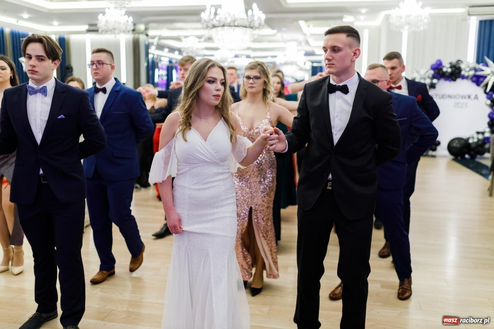 Zdjęcie w galerii na portalu naszraciborz.pl: Studniówka Budowlanki i Gastronomika w Bieńkowicach [FOTO i WIDEO] wiadomości z regionu