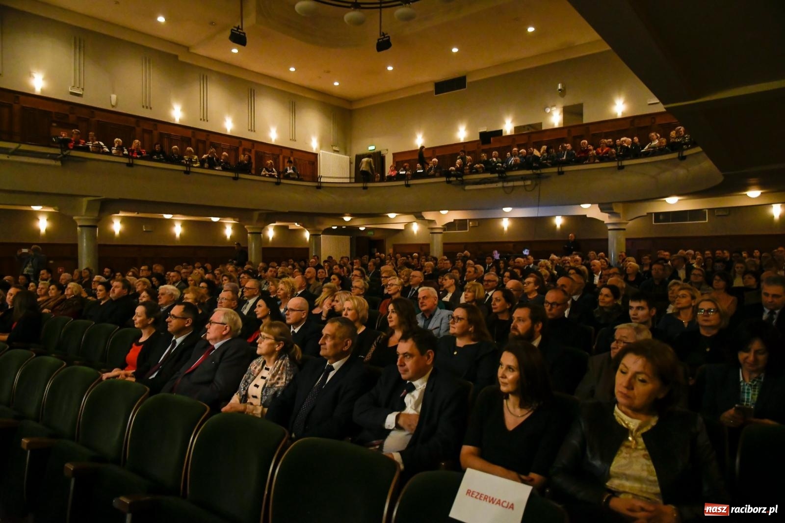 Zdjęcie w galerii na portalu naszraciborz.pl: Raciborski koncert noworoczny. Filharmonicy ostrawscy wypełnili RCK [FOTO i WIDEO] wiadomości z regionu