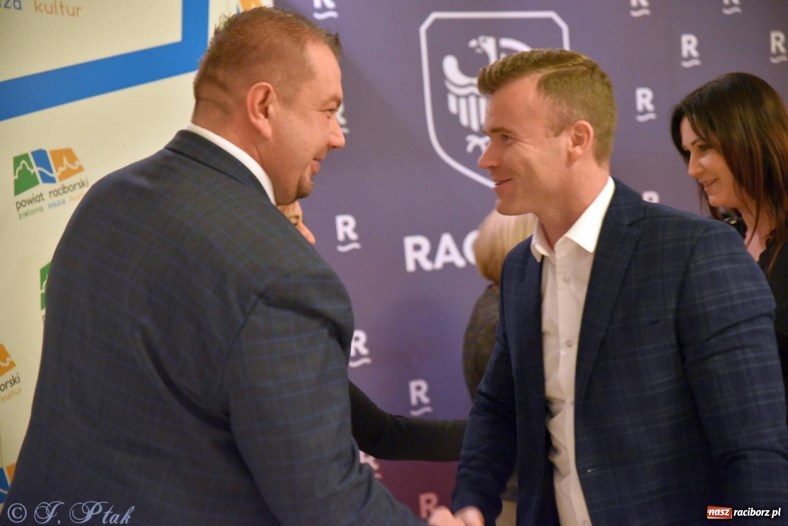 Zdjęcie w galerii na portalu naszraciborz.pl: Raciborski koncert noworoczny. Filharmonicy ostrawscy wypełnili RCK [FOTO i WIDEO] wiadomości z regionu