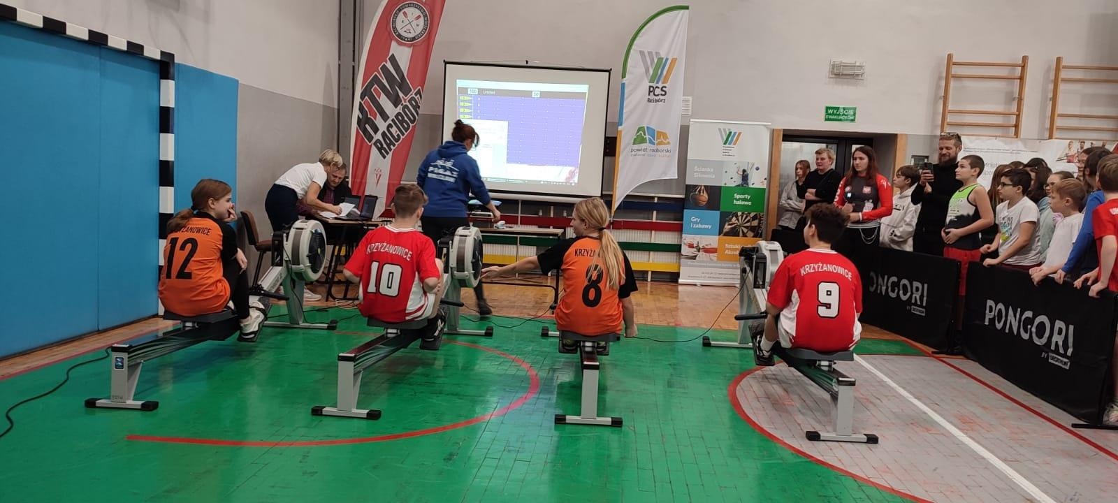 Zdjęcie w galerii na portalu naszraciborz.pl: Pierwsze wiosłowanie w PCS wiadomości z regionu