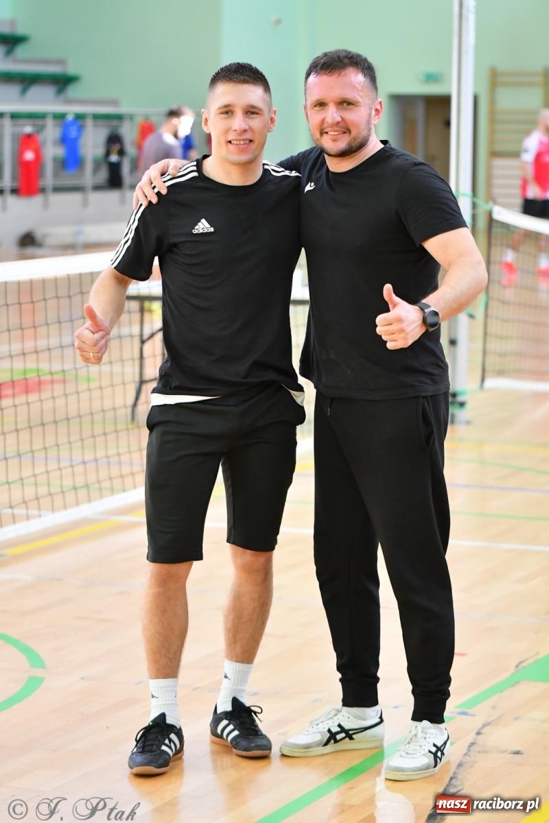 Zdjęcie w galerii na portalu naszraciborz.pl: Turniej siatkonogi w hali przy Łąkowej [FOTO] wiadomości z regionu
