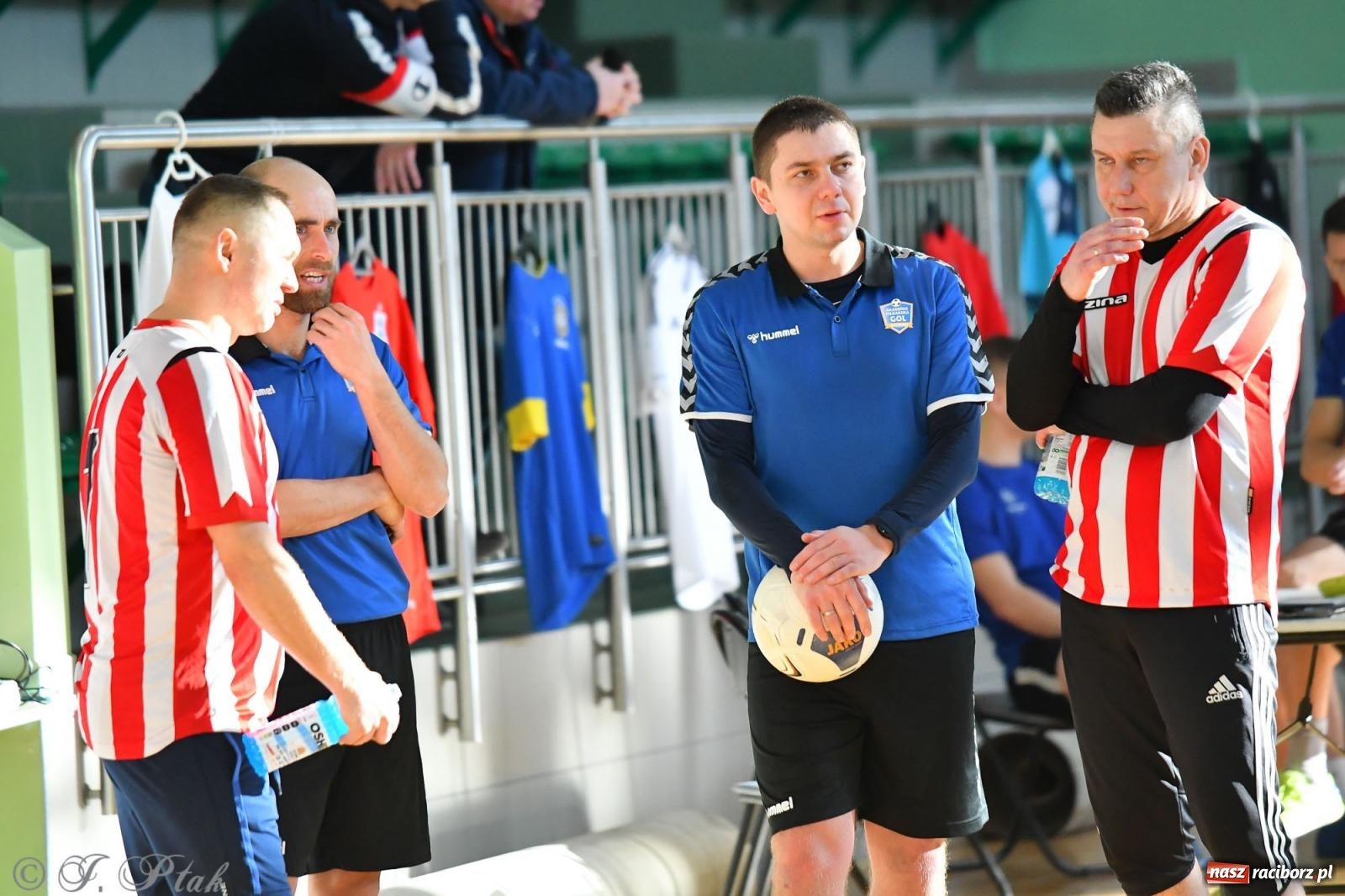 Zdjęcie w galerii na portalu naszraciborz.pl: Turniej siatkonogi w hali przy Łąkowej [FOTO] wiadomości z regionu