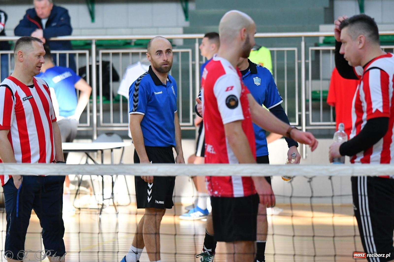 Zdjęcie w galerii na portalu naszraciborz.pl: Turniej siatkonogi w hali przy Łąkowej [FOTO] wiadomości z regionu