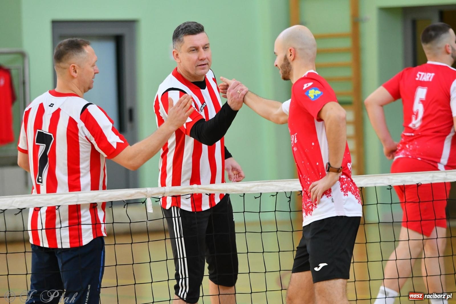 Zdjęcie w galerii na portalu naszraciborz.pl: Turniej siatkonogi w hali przy Łąkowej [FOTO] wiadomości z regionu