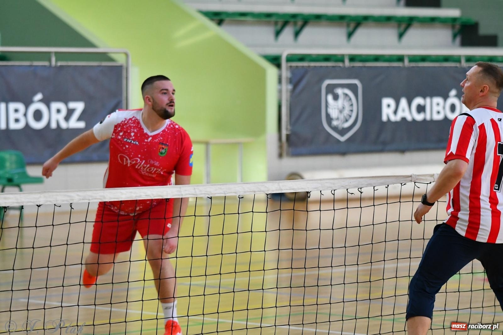Zdjęcie w galerii na portalu naszraciborz.pl: Turniej siatkonogi w hali przy Łąkowej [FOTO] wiadomości z regionu