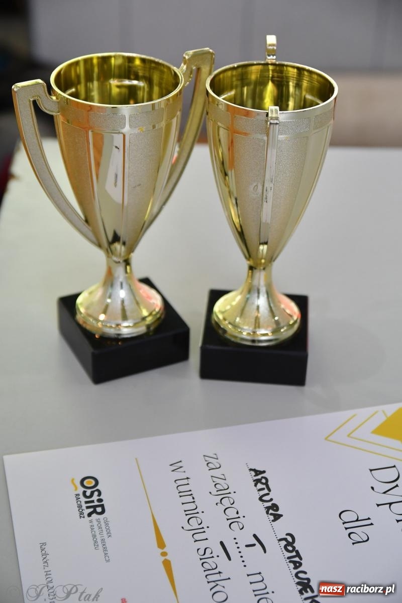 Zdjęcie w galerii na portalu naszraciborz.pl: Turniej siatkonogi w hali przy Łąkowej [FOTO] wiadomości z regionu