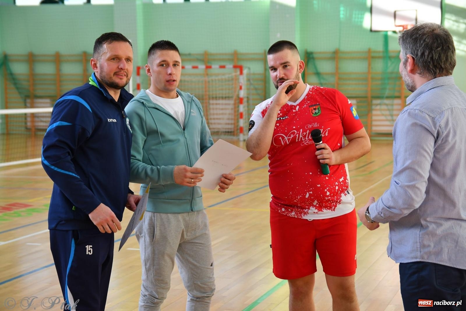 Zdjęcie w galerii na portalu naszraciborz.pl: Turniej siatkonogi w hali przy Łąkowej [FOTO] wiadomości z regionu