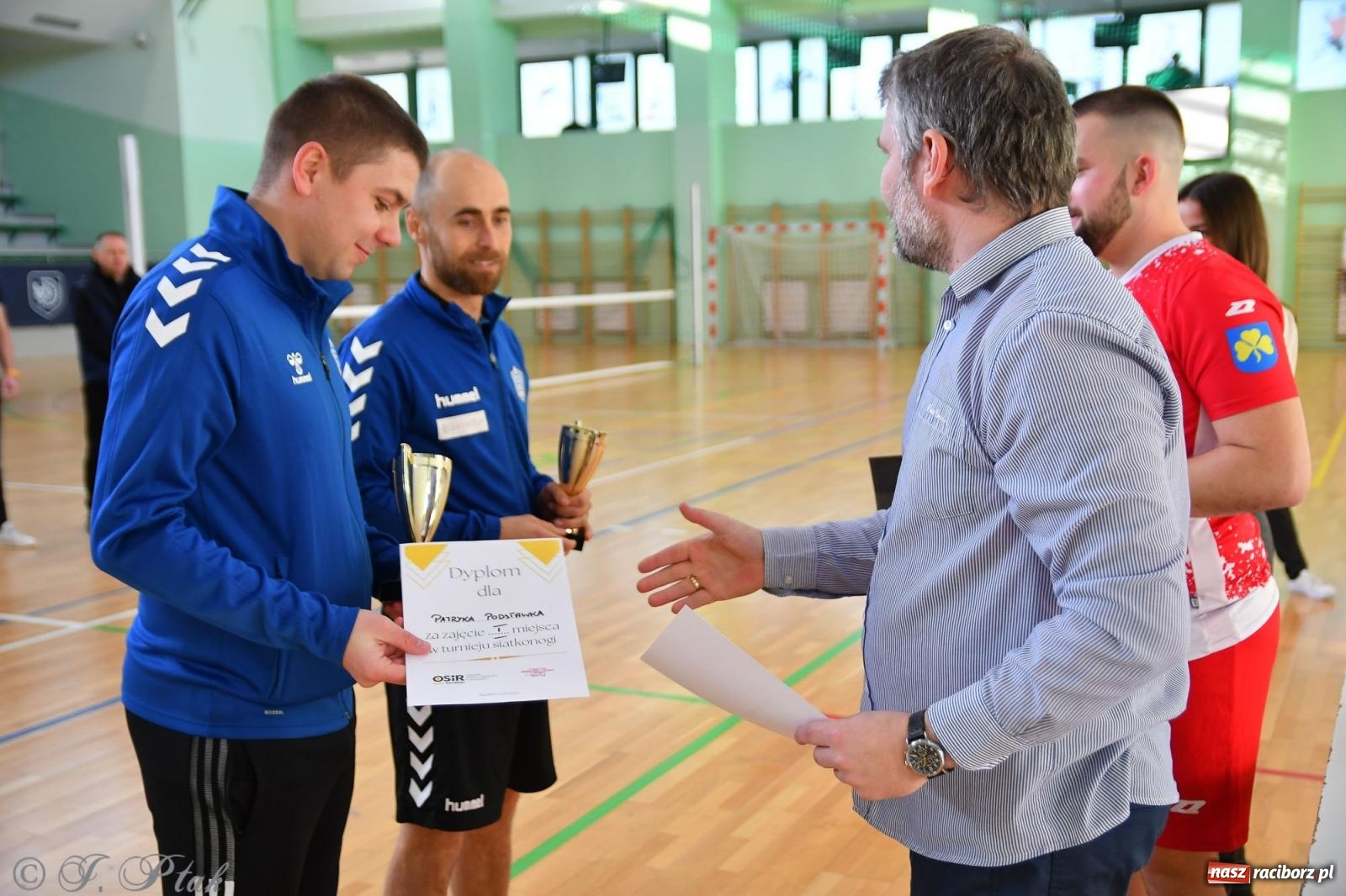 Zdjęcie w galerii na portalu naszraciborz.pl: Turniej siatkonogi w hali przy Łąkowej [FOTO] wiadomości z regionu