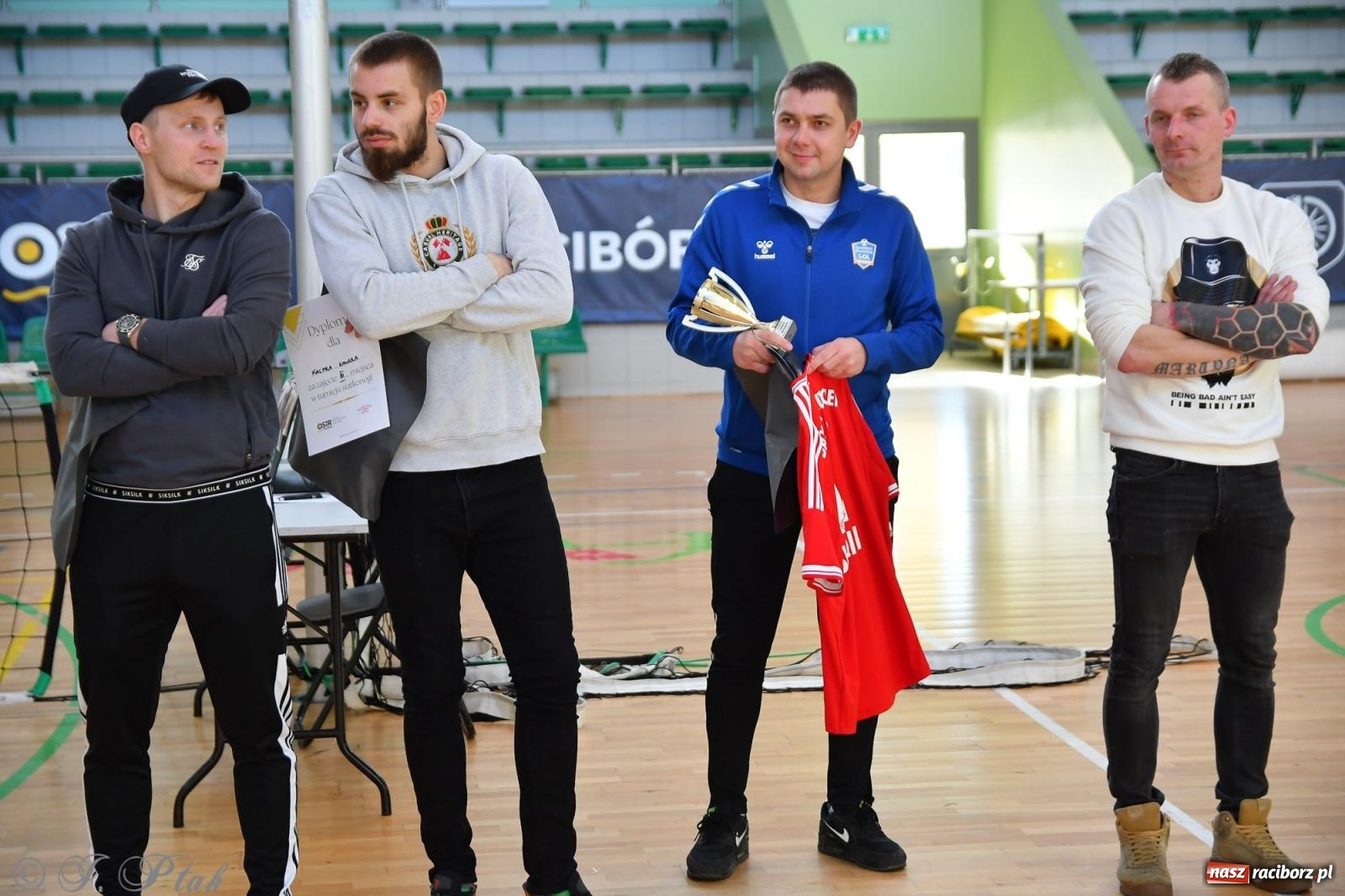 Zdjęcie w galerii na portalu naszraciborz.pl: Turniej siatkonogi w hali przy Łąkowej [FOTO] wiadomości z regionu