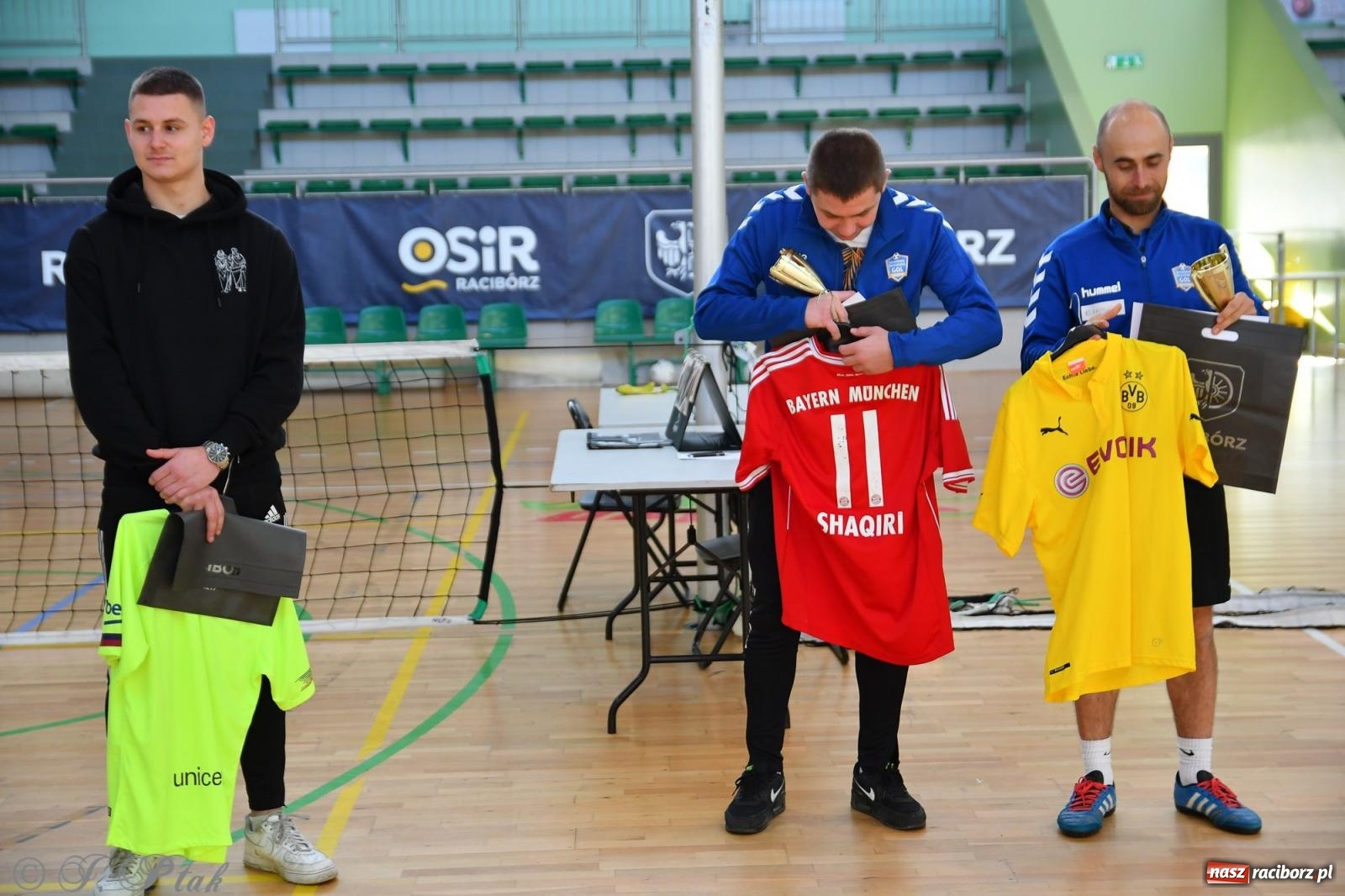 Zdjęcie w galerii na portalu naszraciborz.pl: Turniej siatkonogi w hali przy Łąkowej [FOTO] wiadomości z regionu