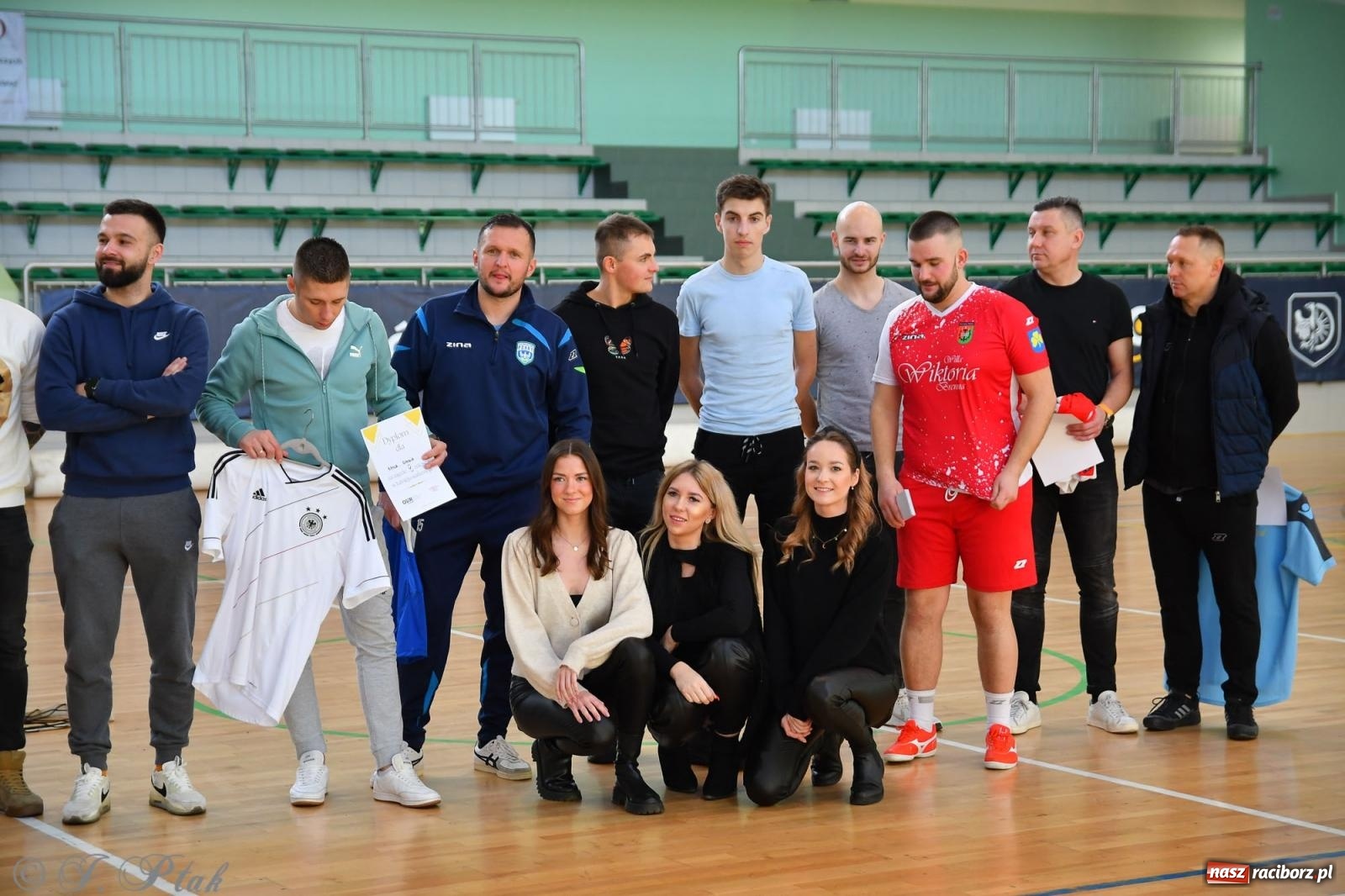 Zdjęcie w galerii na portalu naszraciborz.pl: Turniej siatkonogi w hali przy Łąkowej [FOTO] wiadomości z regionu