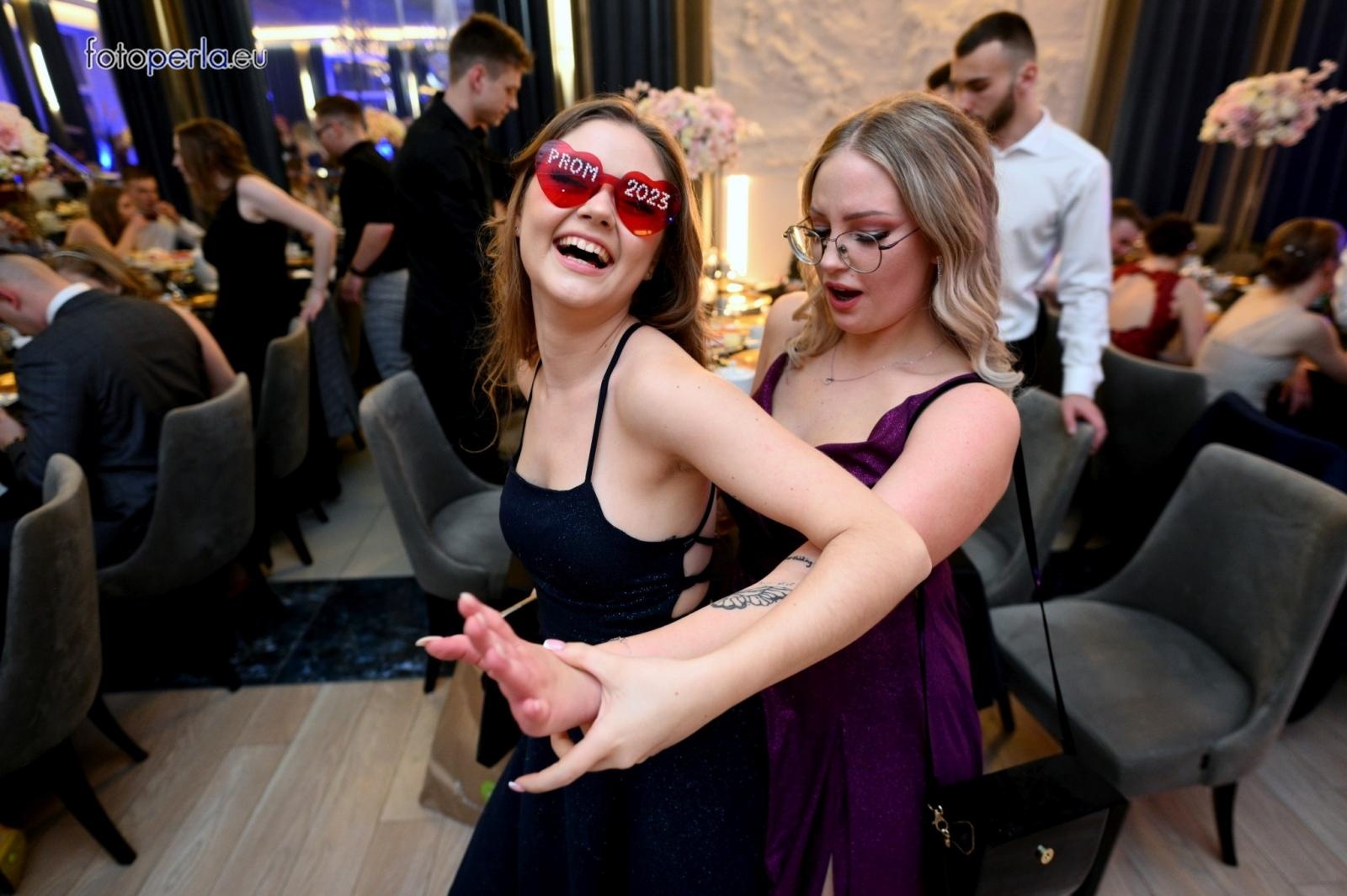 Zdjęcie w galerii na portalu naszraciborz.pl: Studniówka CKZiU nr 1 w Raciborzu - szalona zabawa do białego rana wiadomości z regionu