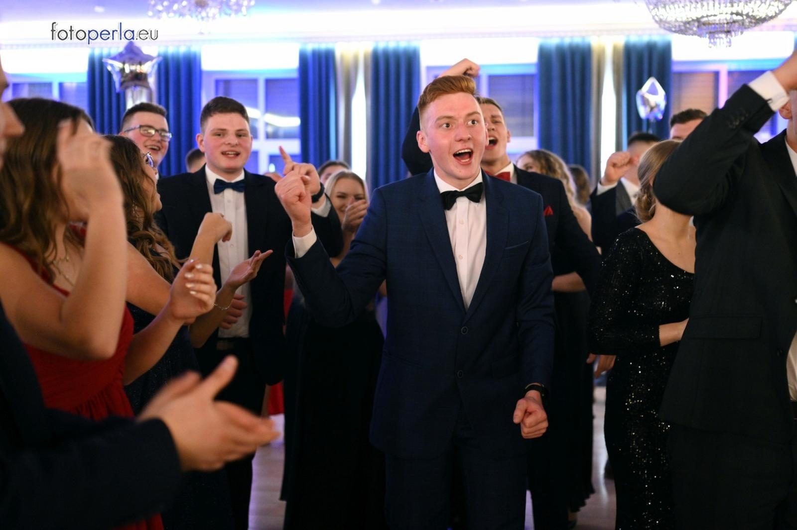 Zdjęcie w galerii na portalu naszraciborz.pl: Studniówka CKZiU nr 1 w Raciborzu - szalona zabawa do białego rana wiadomości z regionu