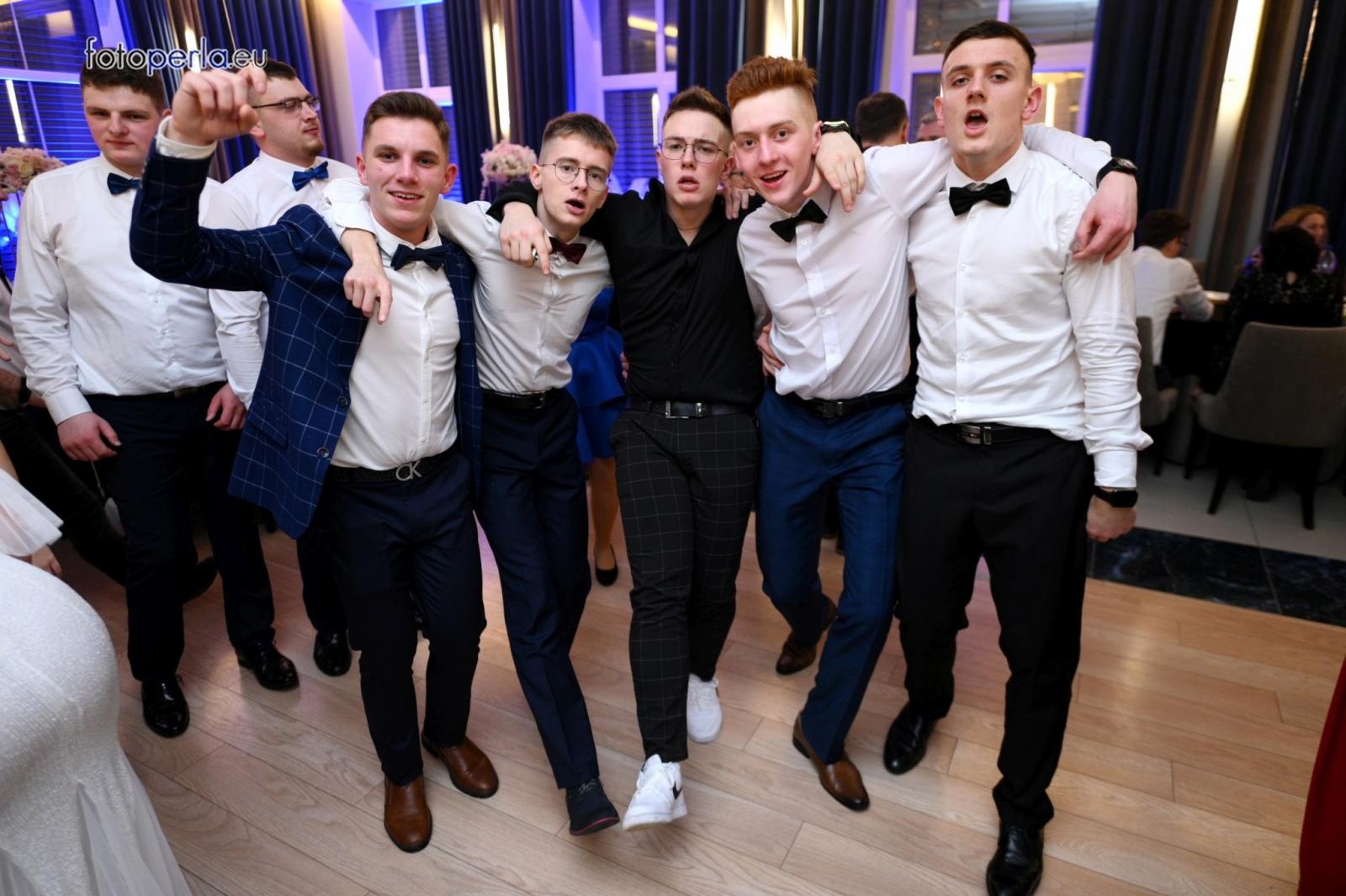 Zdjęcie w galerii na portalu naszraciborz.pl: Studniówka CKZiU nr 1 w Raciborzu - szalona zabawa do białego rana wiadomości z regionu