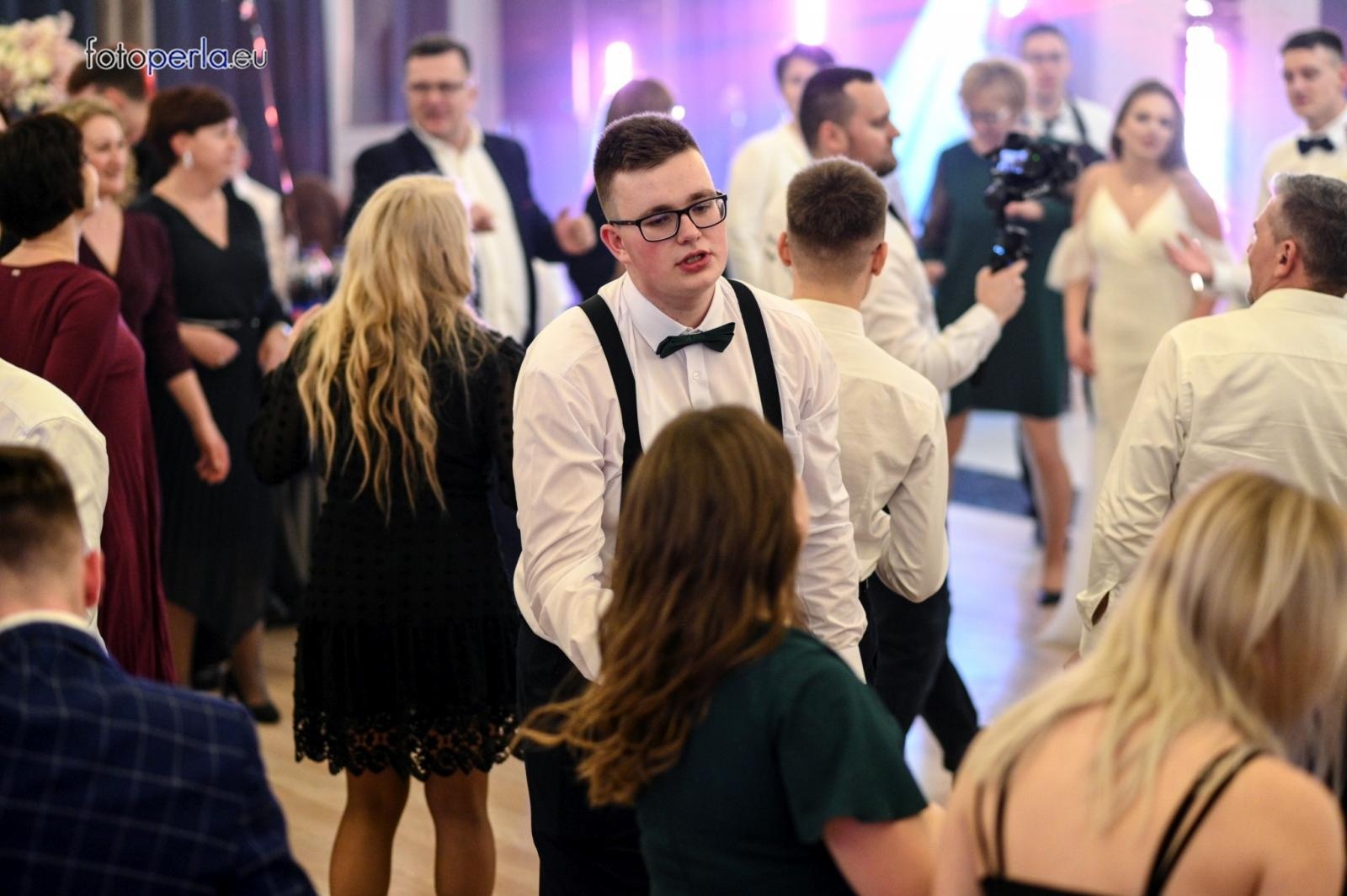 Zdjęcie w galerii na portalu naszraciborz.pl: Studniówka CKZiU nr 1 w Raciborzu - szalona zabawa do białego rana wiadomości z regionu