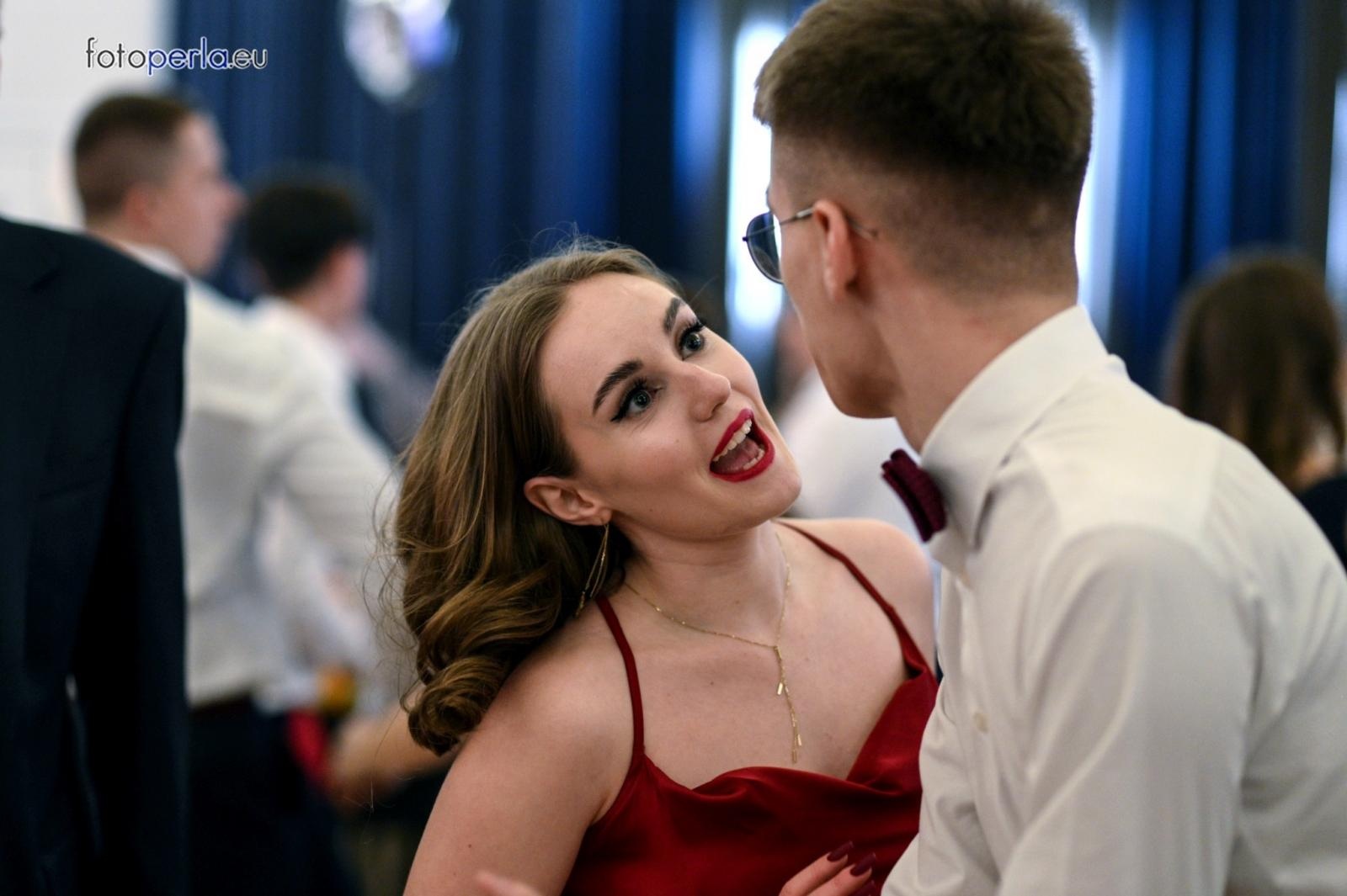 Zdjęcie w galerii na portalu naszraciborz.pl: Studniówka CKZiU nr 1 w Raciborzu - szalona zabawa do białego rana wiadomości z regionu