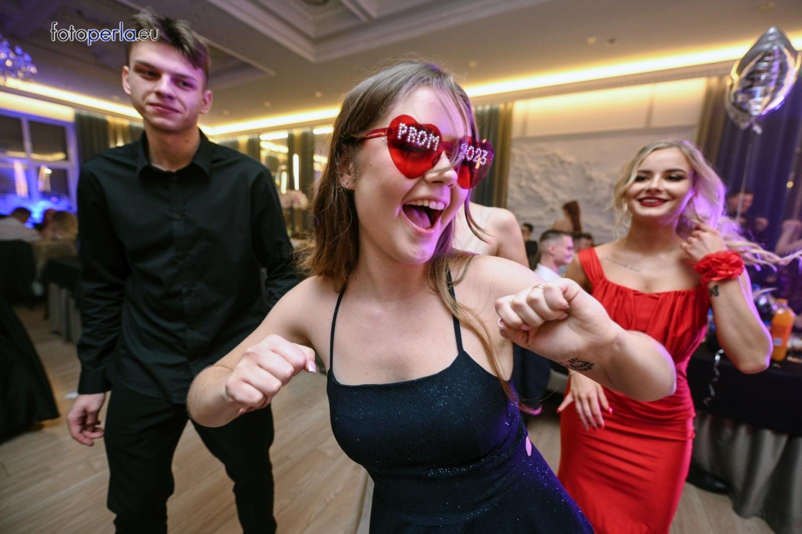 Zdjęcie w galerii na portalu naszraciborz.pl: Studniówka CKZiU nr 1 w Raciborzu - szalona zabawa do białego rana wiadomości z regionu