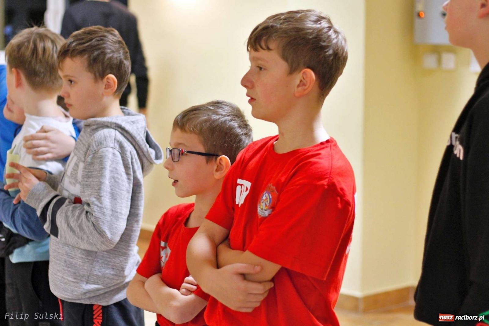 Zdjęcie w galerii na portalu naszraciborz.pl: Strażacka nocka w Markowicach - leśny zwiad i ognisko w grodzie wiadomości z regionu