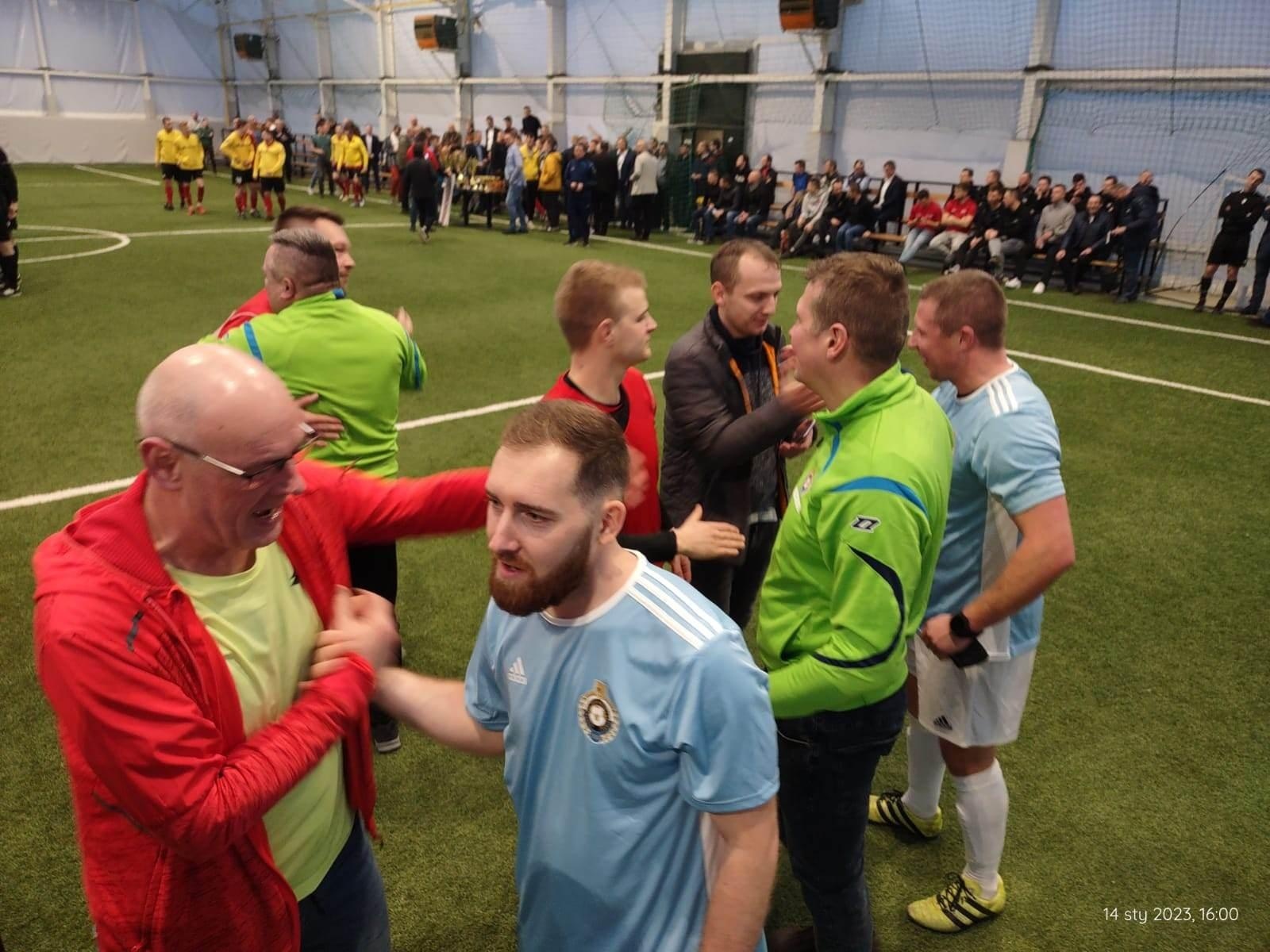 Zdjęcie w galerii na portalu naszraciborz.pl: Sędziowie z Raciborza obronili tytuł mistrzowski wiadomości z regionu