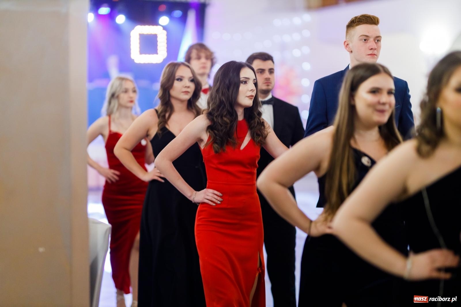 Zdjęcie w galerii na portalu naszraciborz.pl: Raciborski EKONOMIK bawi się na studniówce w Rogowie [FOTO i WIDEO] wiadomości z regionu