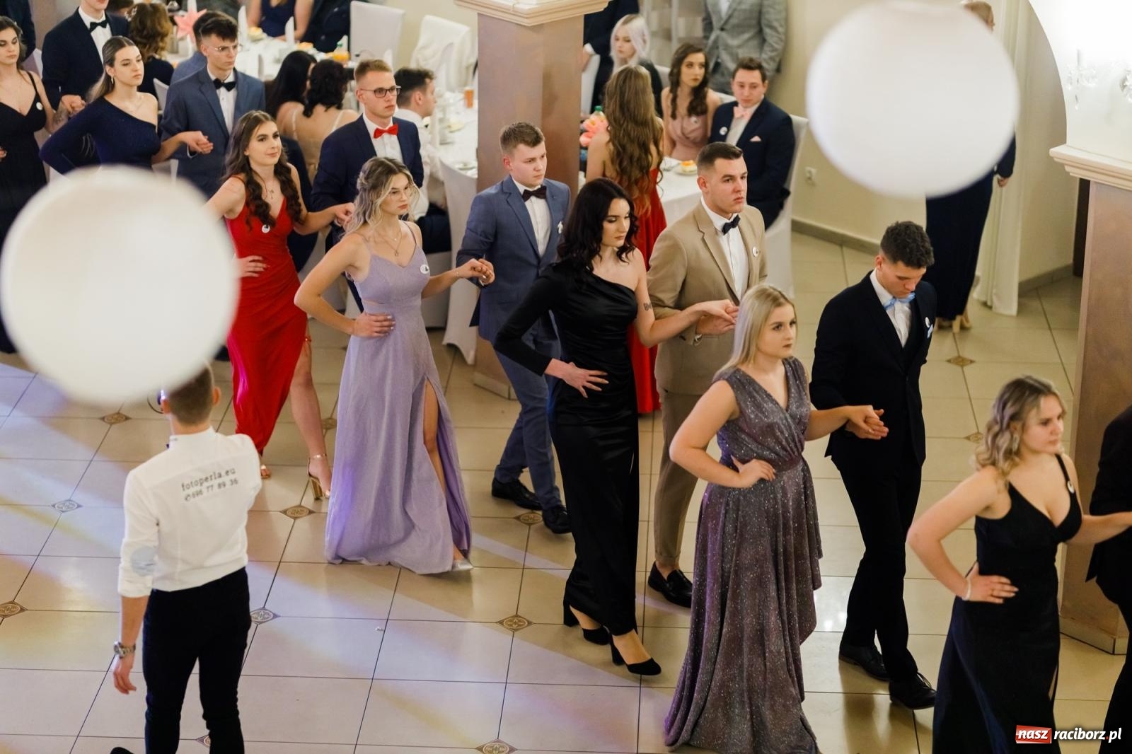 Zdjęcie w galerii na portalu naszraciborz.pl: Raciborski EKONOMIK bawi się na studniówce w Rogowie [FOTO i WIDEO] wiadomości z regionu