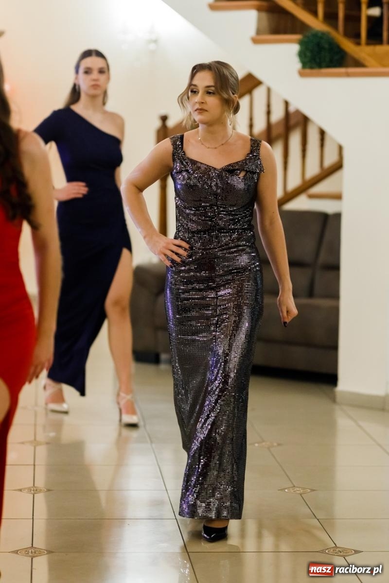 Zdjęcie w galerii na portalu naszraciborz.pl: Raciborski EKONOMIK bawi się na studniówce w Rogowie [FOTO i WIDEO] wiadomości z regionu