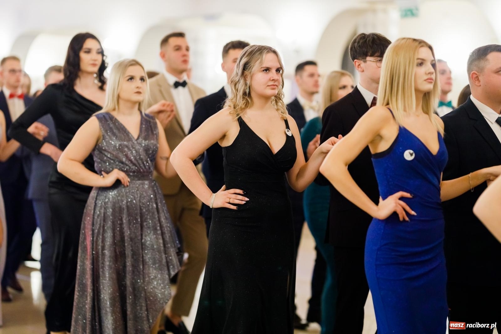 Zdjęcie w galerii na portalu naszraciborz.pl: Raciborski EKONOMIK bawi się na studniówce w Rogowie [FOTO i WIDEO] wiadomości z regionu