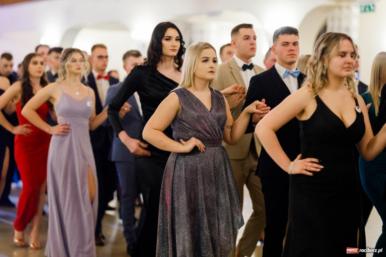 Zdjęcie w galerii na portalu naszraciborz.pl: Raciborski EKONOMIK bawi się na studniówce w Rogowie [FOTO i WIDEO] wiadomości z regionu