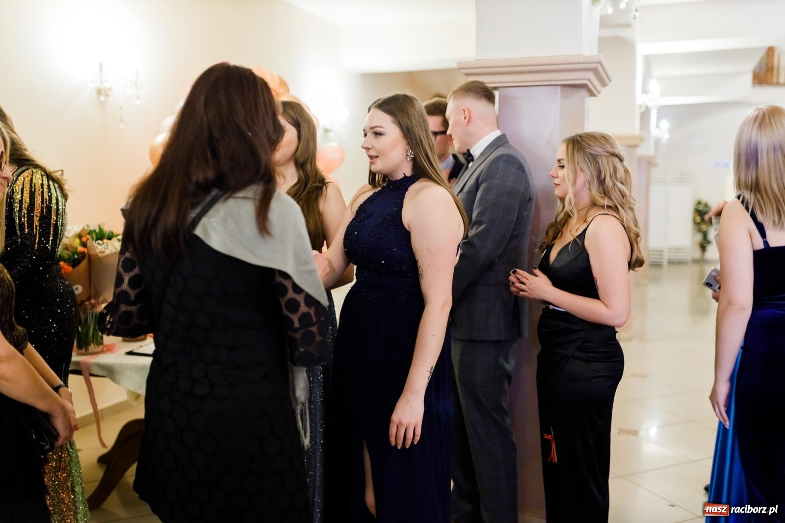 Zdjęcie w galerii na portalu naszraciborz.pl: Raciborski EKONOMIK bawi się na studniówce w Rogowie [FOTO i WIDEO] wiadomości z regionu